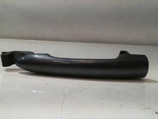 Poignee porte avant gauche RENAULT CLIO 3 PHASE 2 1.5 DCI - 8V TURBO /R:58132048