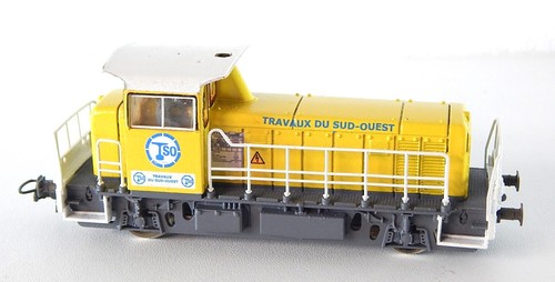 Roco locomotive 8000 version - roco,