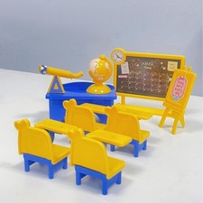 Ensemble de mobilier scolaire