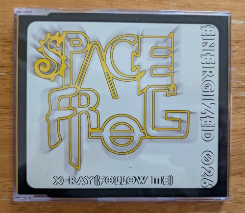 Space frog ray - frog-, x-ray(follow