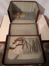 06-00- valise de rangement Machine à coudre ?