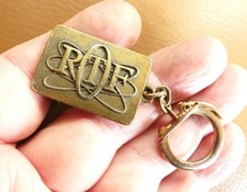 Ancien porte clé métal ORTF