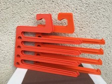6 anciens cintres orange en plastique / Années 70 / Multi vêtements
