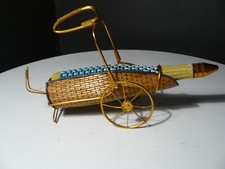 MAGNIFIQUE BOUTEILLE SCOUBIDOU FUSEE CHARIOT ANNEES 70