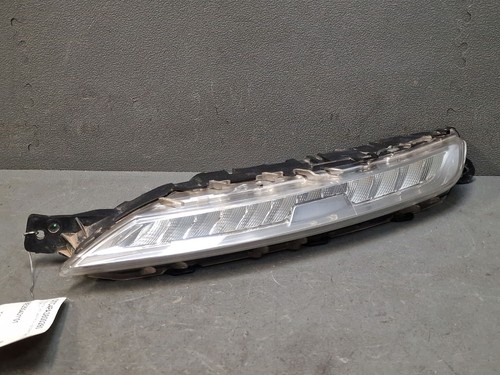 Feu diurne led avant - gauche,