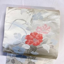 Kimono japonais Nagoya Obi fond blanc fleur de camélia argent