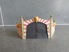 🎭 Maquette Entrée des Artistes de Cirque Miniature – Un Must pour les Passionné