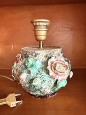 Lampe ancienne en barbotine