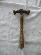 TRES ANCIEN MARTEAU DE