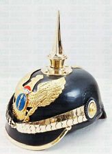 Casquette casque en cuir noir