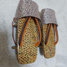 Chaussures sandales laquées