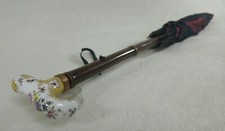 Superbe pommeau d'ombrelle Porcelaine peinte Fût en bambou fonctionnel 1910's