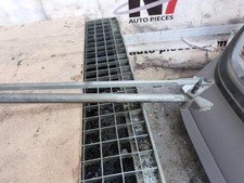 Moteur essuie glace avant