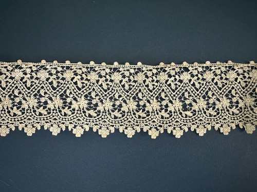 Ancienne garniture dentelle