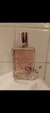 Parfum femme de grande marque"