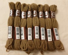 Laine Colbert DMC pour