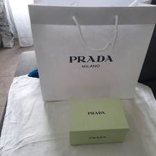 Boite  Prada  avec fermeture