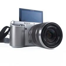 Sony Alpha NEX F3 16.2MP