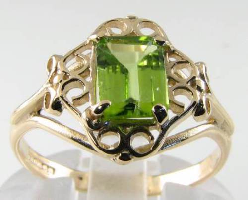 Anneau serti peridot taille - peridot,