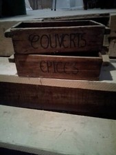 2 Casiers Vintages Couverts Et