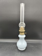 Lampe à pétrole ancienne
