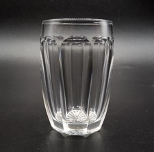 Gobelet en cristal blanc soufflé taillé de Saint-Louis Art Déco 