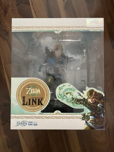 First figures link - link, zelda