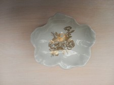 Petit ravier à contour