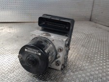 Bloc ABS (freins anti-blocage)