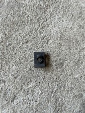 Agrafe Vis Tronçonneuse