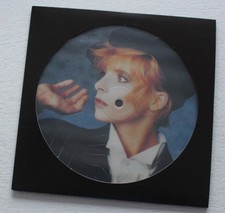 Mylene Farmer , sans