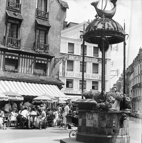 Dieppe 1960 terrasse - dieppe, c.