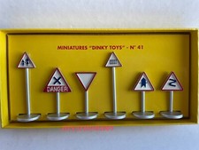 ATLAS DINKY TOYS - COFFRET DE