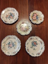 Lot 5 Assiettes Decoratives À