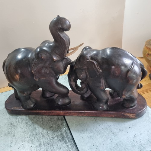 Statuette elephant sur - elephant, socle