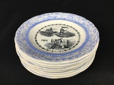 LOT DE 9 assiettes parlantes