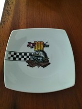 ASSIETTE PLATE PORCELAINE FINE JOE BAR TEAM GAZ  21 X 21 CM (AQ27)