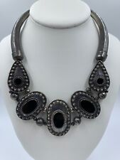 COLLIER METAL STYLE ETHNIQUE COULEUR ARGENT CINQ PENDENTIFS PLAQUES NOIRES W40