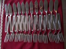 Couverts à poisson, 12