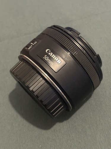 Objectif canon 50mm 1 - ef, f/1,8