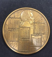 MEDAILLE DE TABLE CALENDRIER