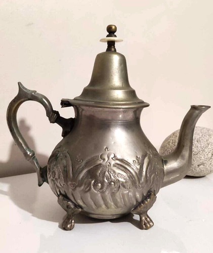Théière traditionnelle - théière,