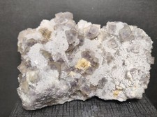 CRIS28N FLUORITE JAUNE A FANTOME VIOLET/ QUARTZ +BARYTINE FILON CLET FONTSANTE