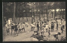 CPA St-Trojan-les-Bains, L´Aérium de Monplaisir, Les jeux devant l´Aérium 