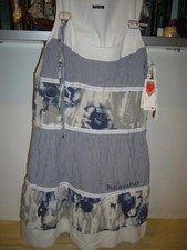 robe modèle « Daisy » -