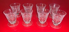 Suite de 8 verres à liqueur
