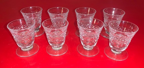 Suite verres à - de, 8