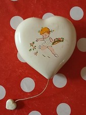 Boîte/Musique/Forme Coeur/Dimensions : 11 × 9 × 3,5 cm/REUGE Suisse/Vintage 1960