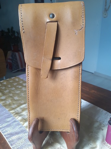 Porte chargeur mat - porte,
