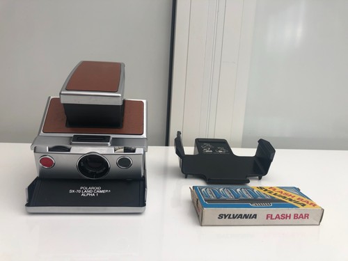 Polaroid land camera - sx-70,